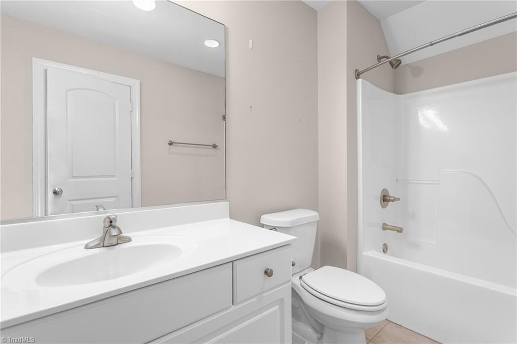 4402 Sabre Court