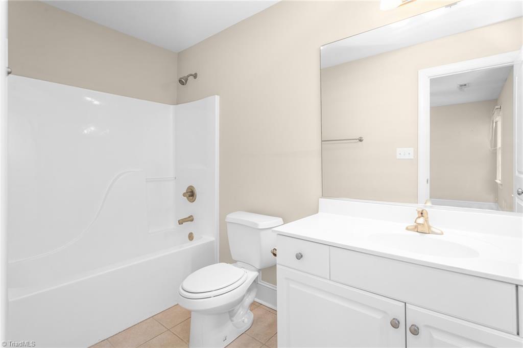 4402 Sabre Court
