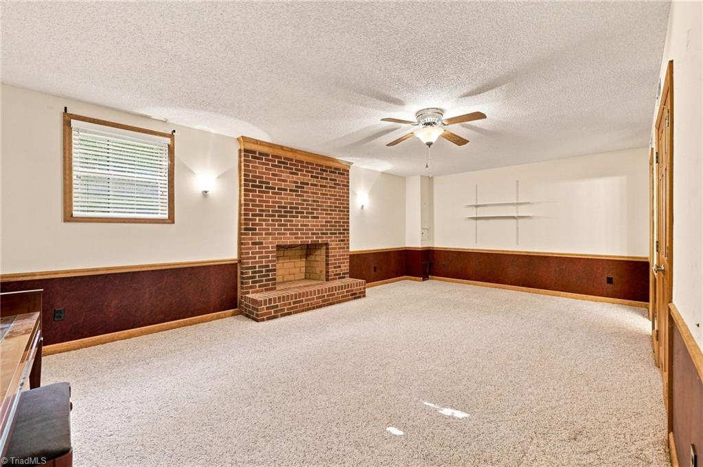 413 Hollinswood Avenue, Winston-Salem