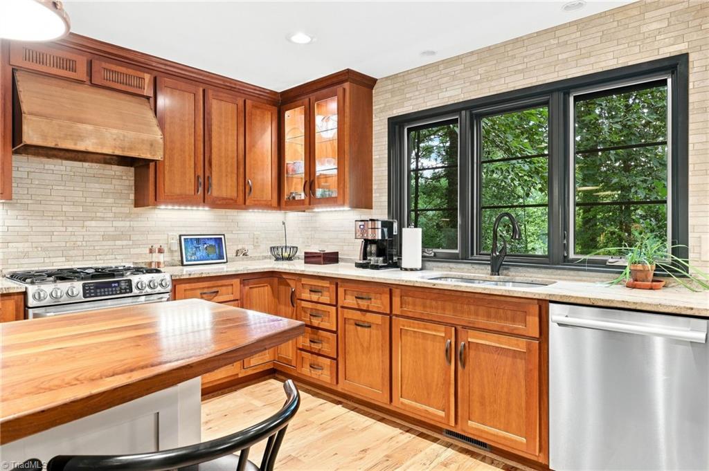 631 Lichfield Road, Winston-Salem