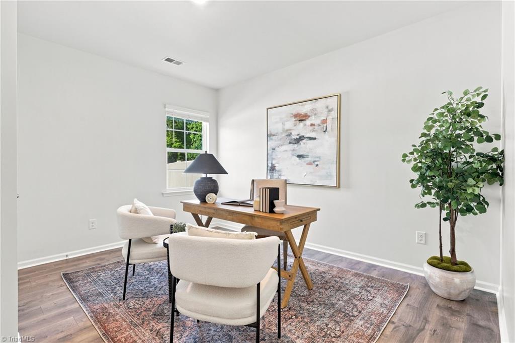 3696 Waterford Oak Court