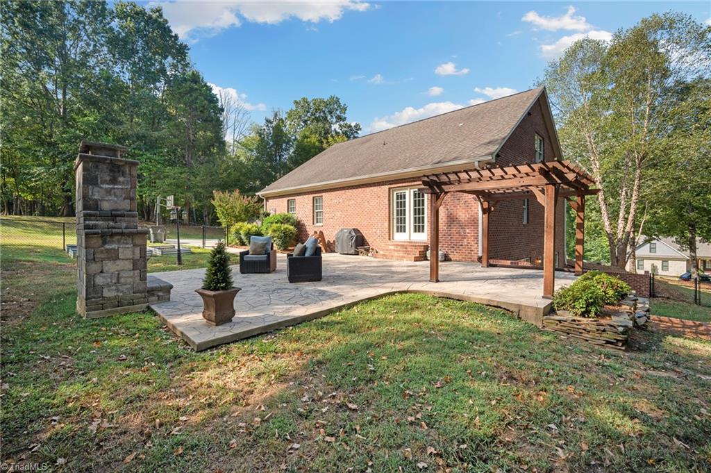 822 Montgomery Court