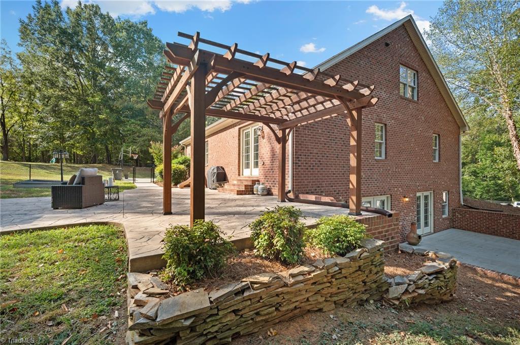 822 Montgomery Court