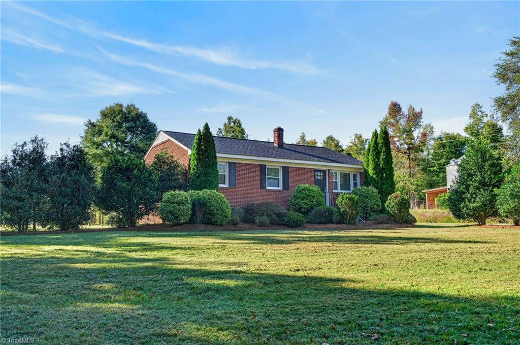 2833 Kivett Drive