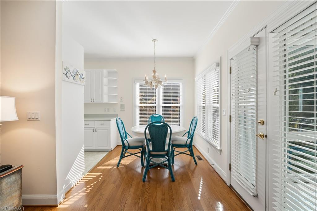 6858 Greenbrook Drive