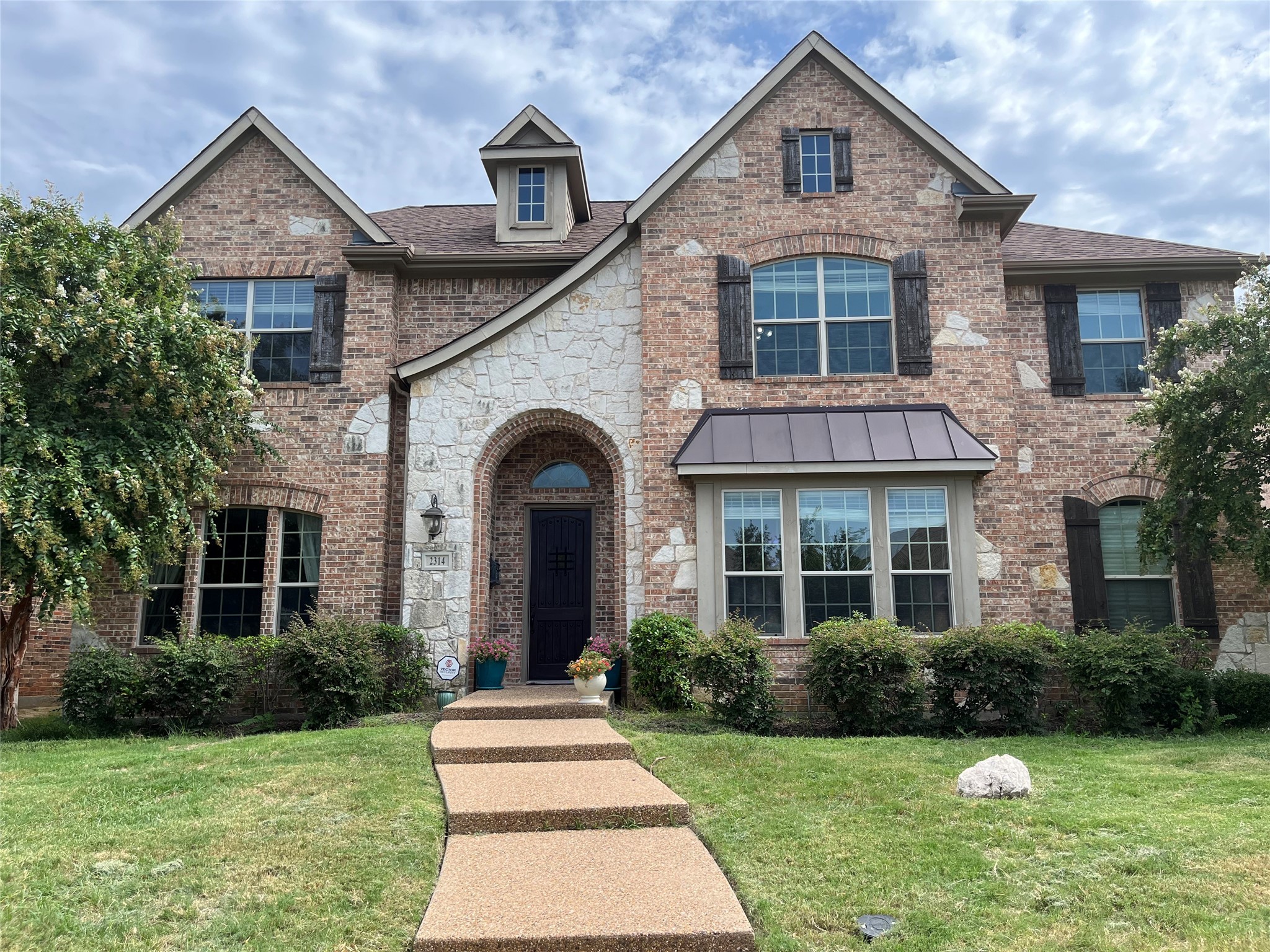 2314 Salisbury Court