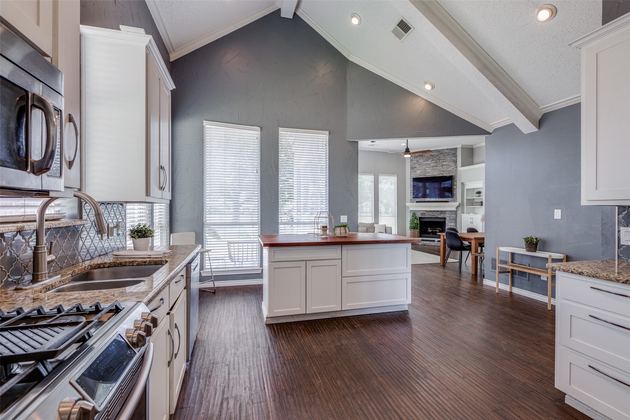 11001 Amelina Lane