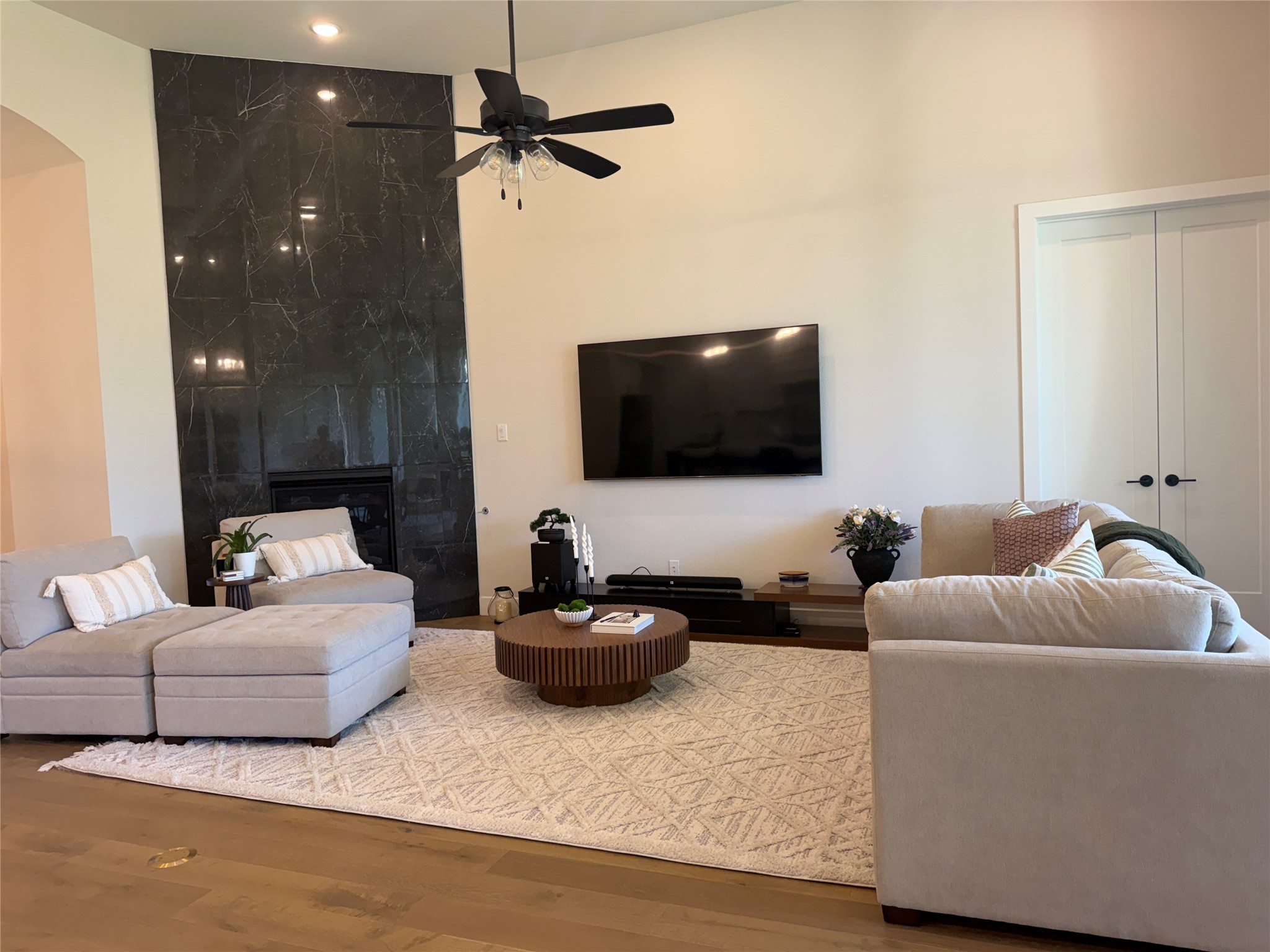 3332 Zenyatta Court