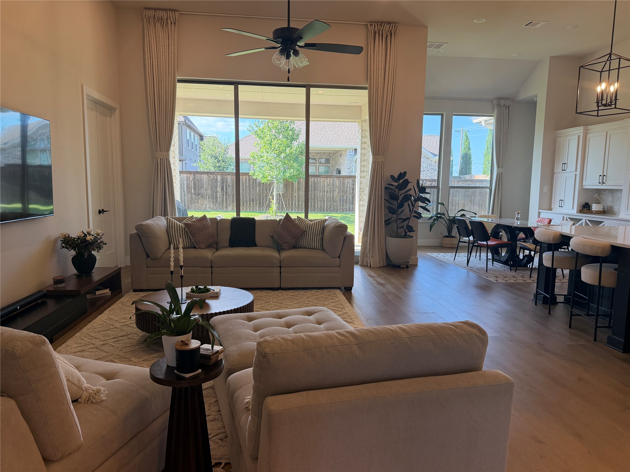 3332 Zenyatta Court