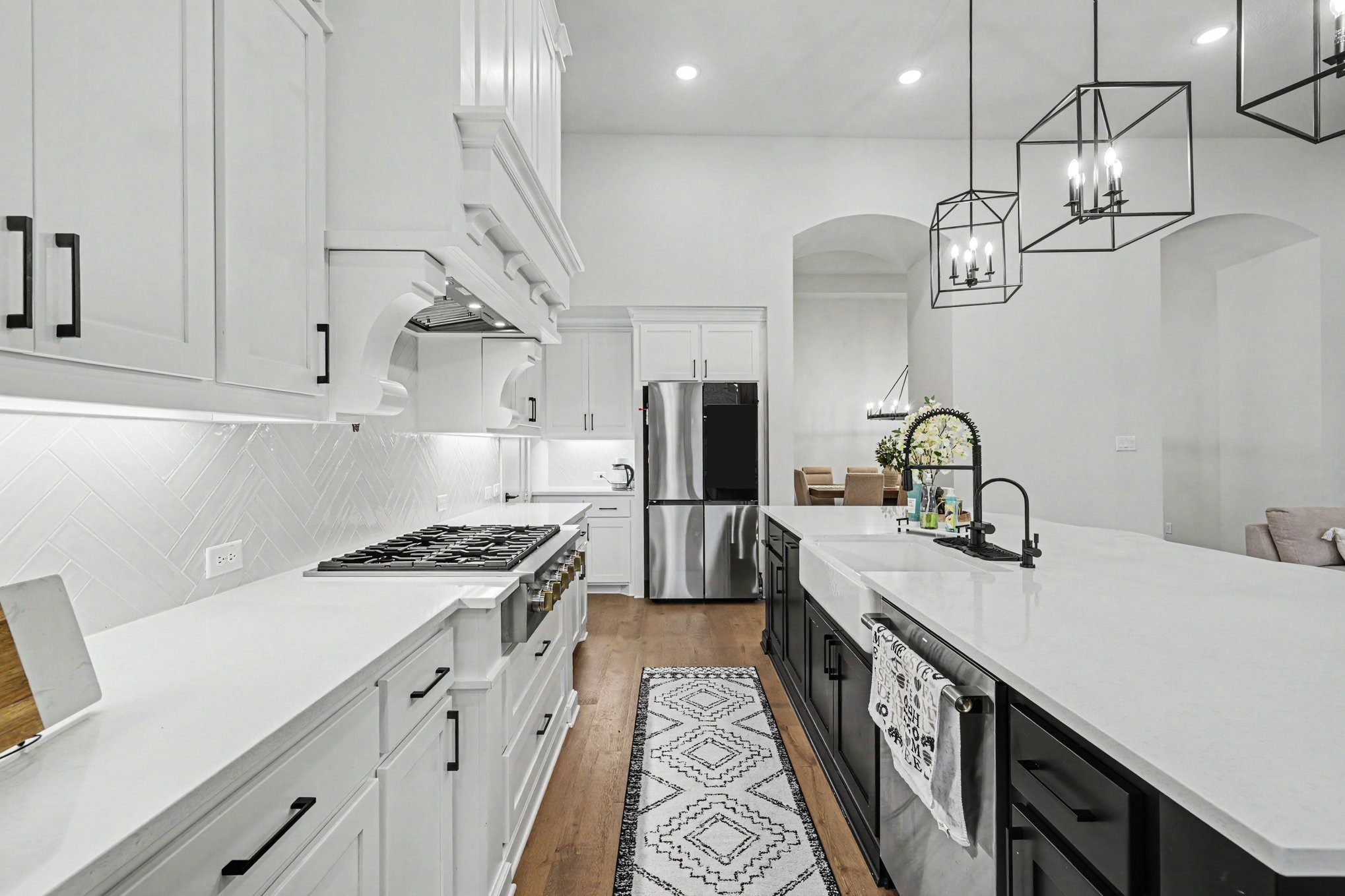 3332 Zenyatta Court