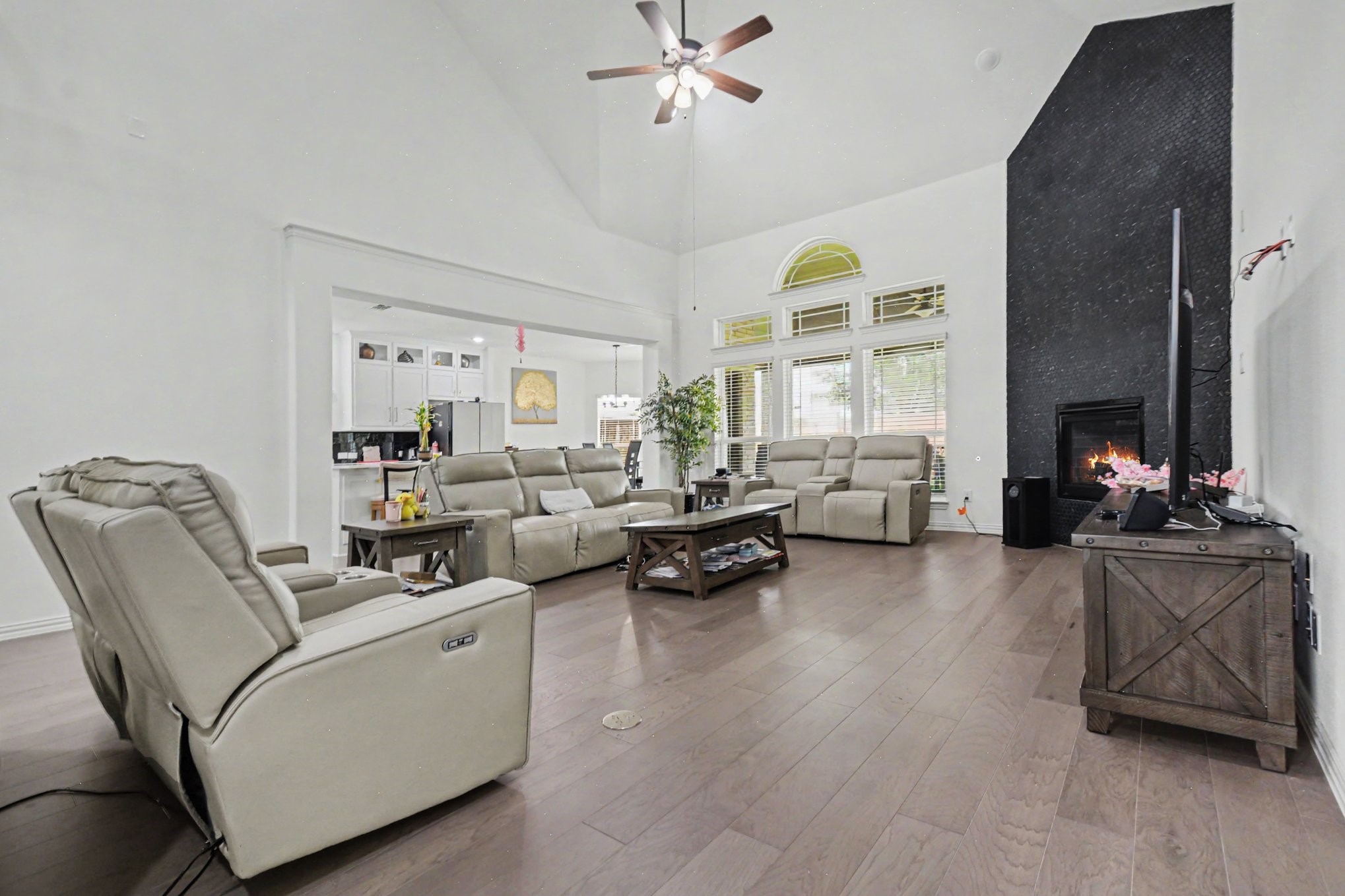 3814 Windmill Court
