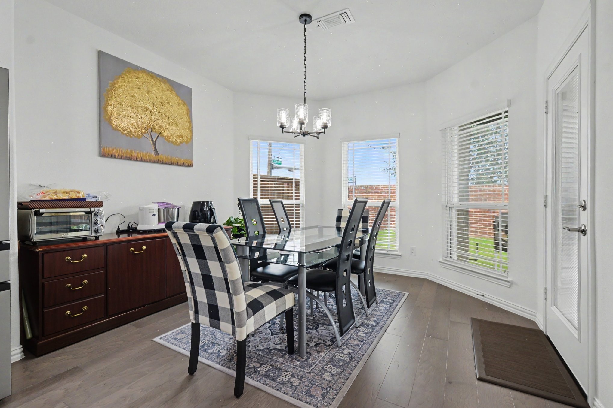 3814 Windmill Court