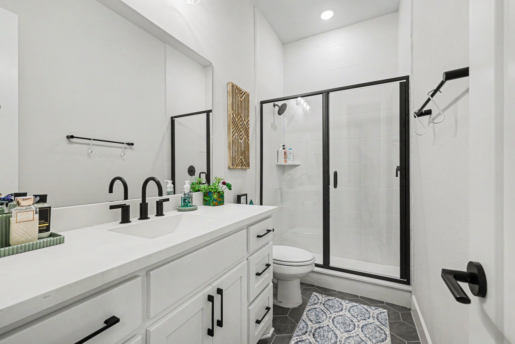 3332 Zenyatta Court