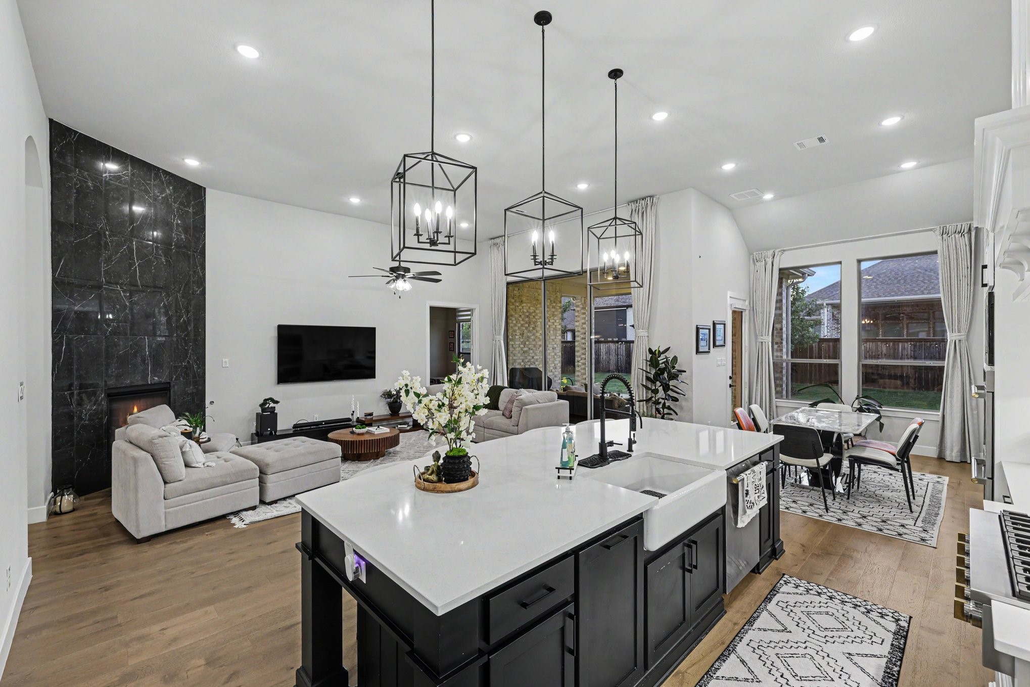 3332 Zenyatta Court