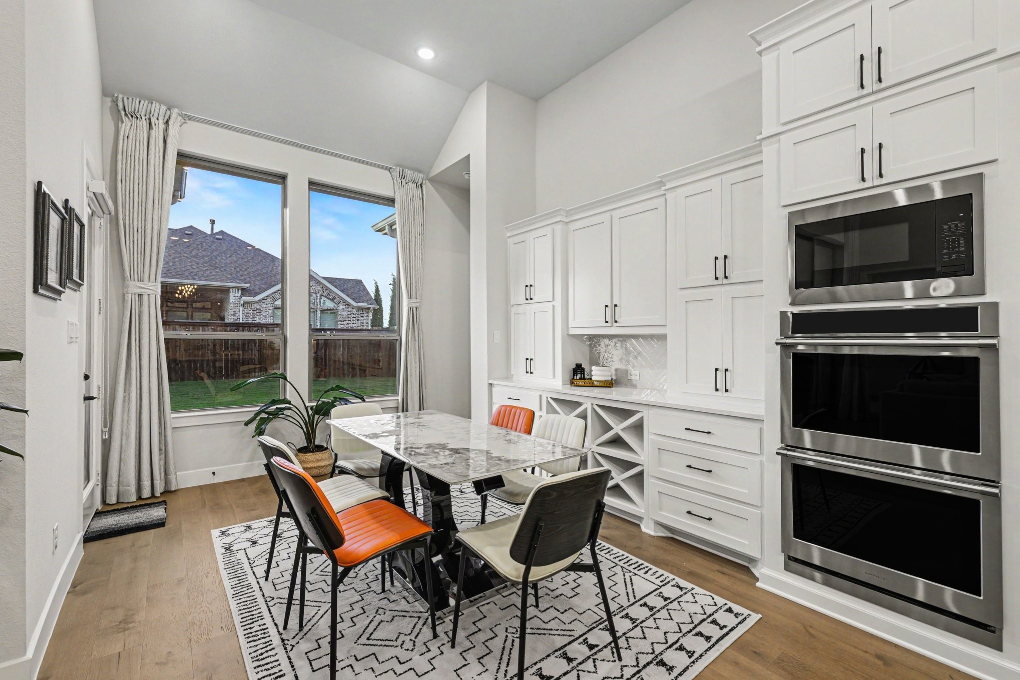 3332 Zenyatta Court