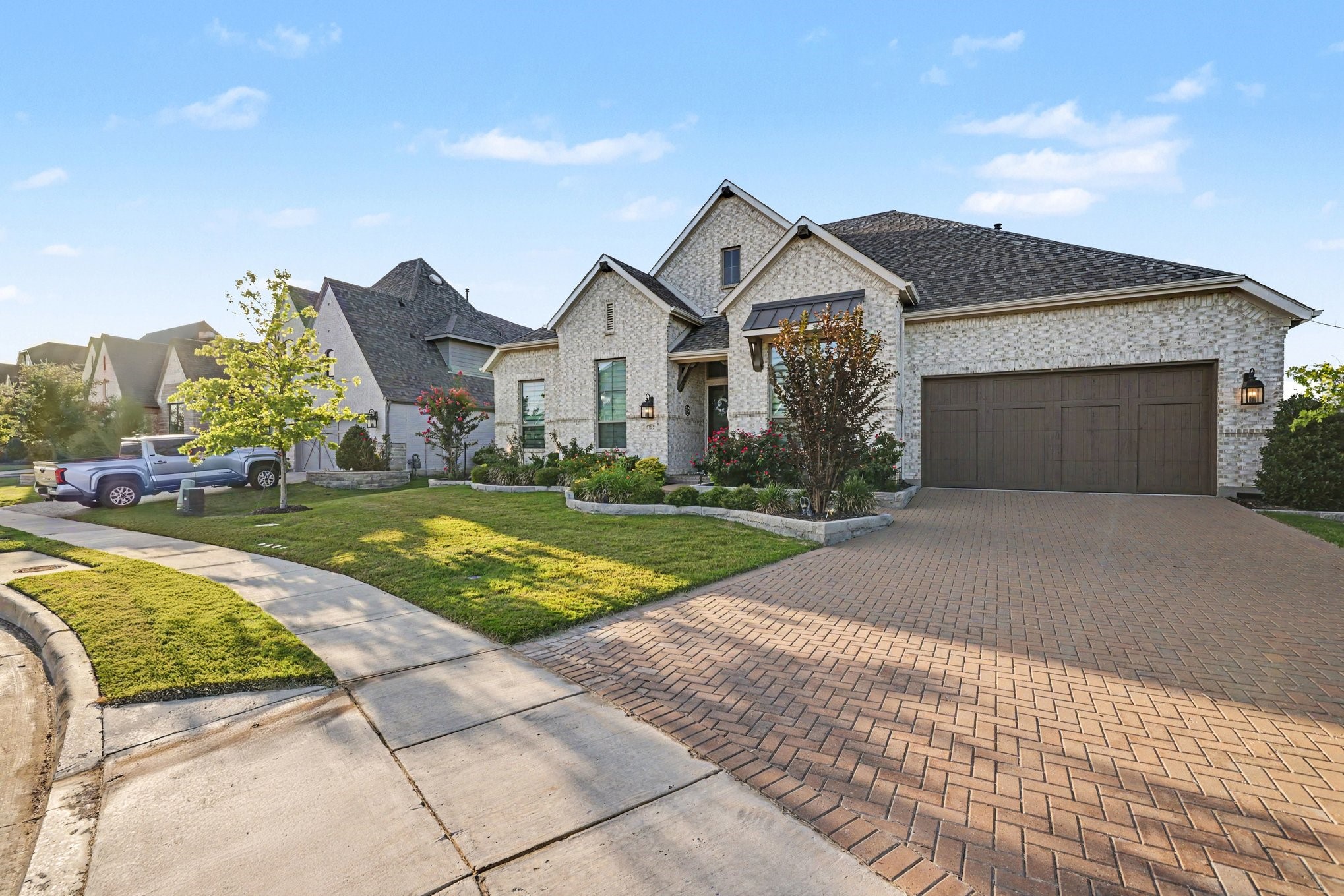 3332 Zenyatta Court