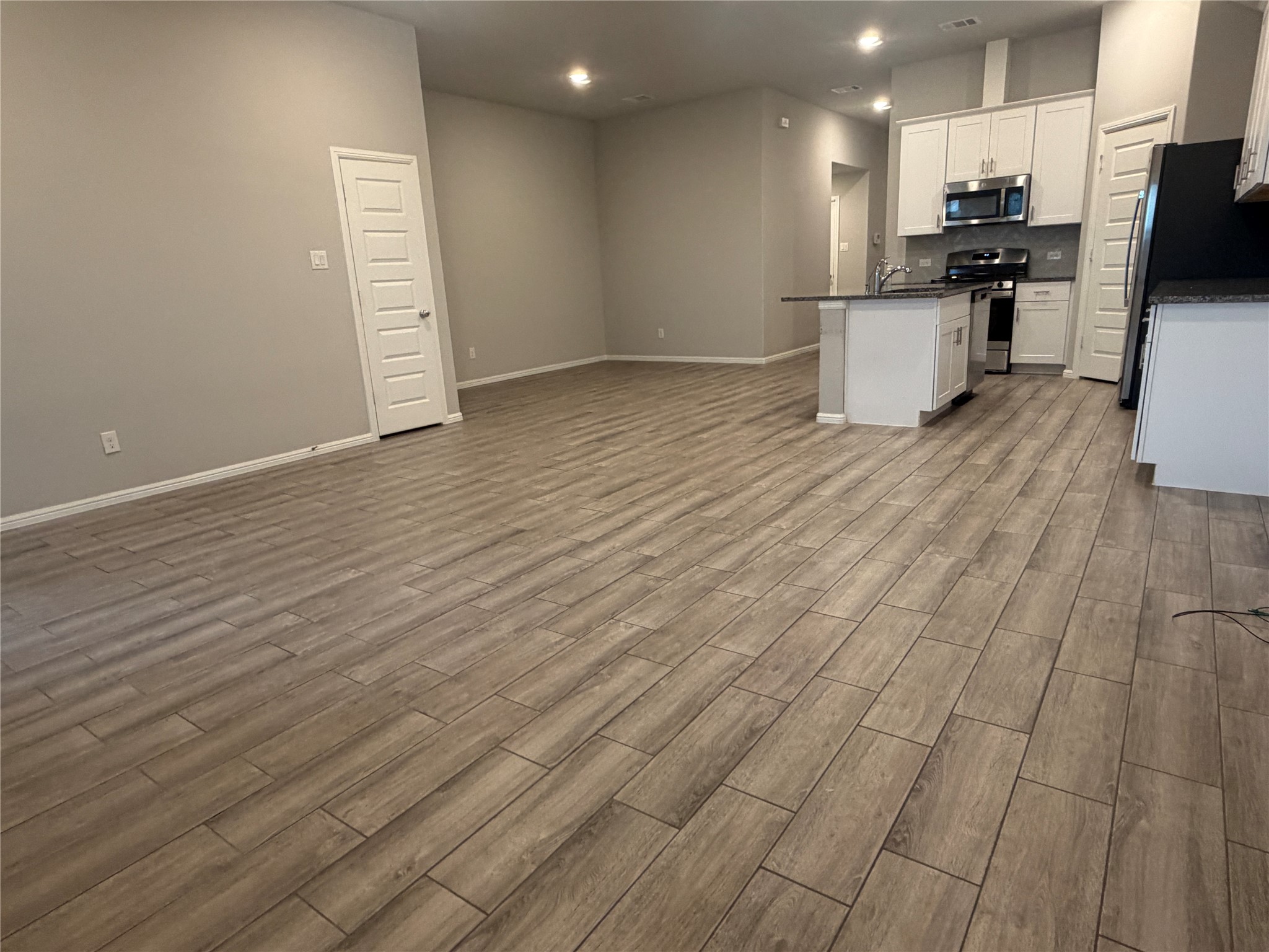 442 kingsbury Avenue