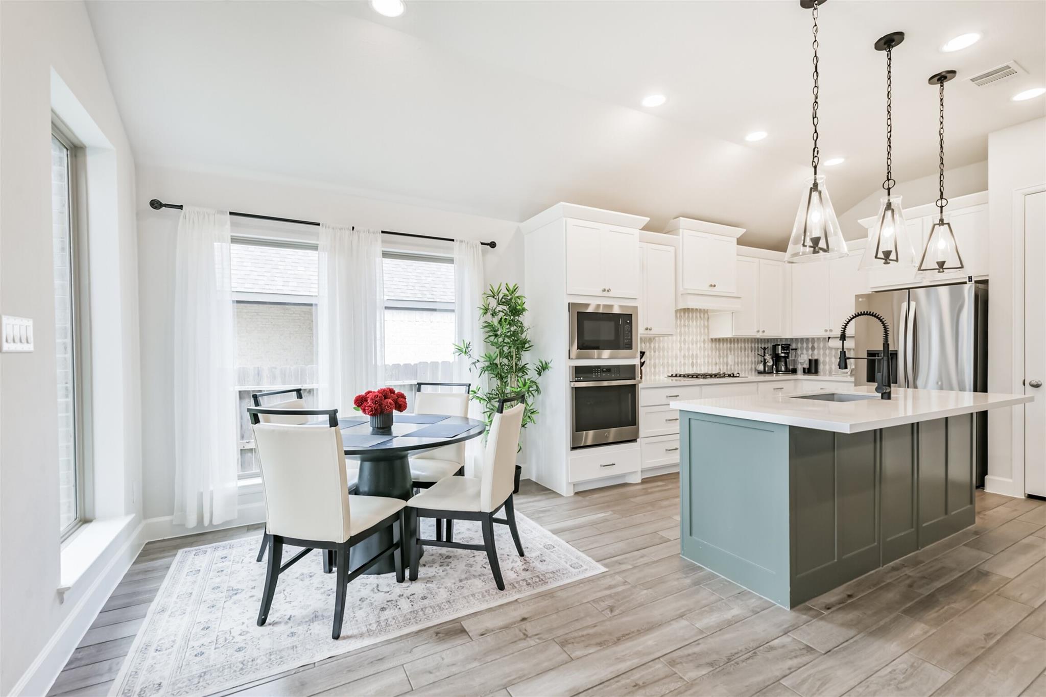 1320 Rio Hollow Lane