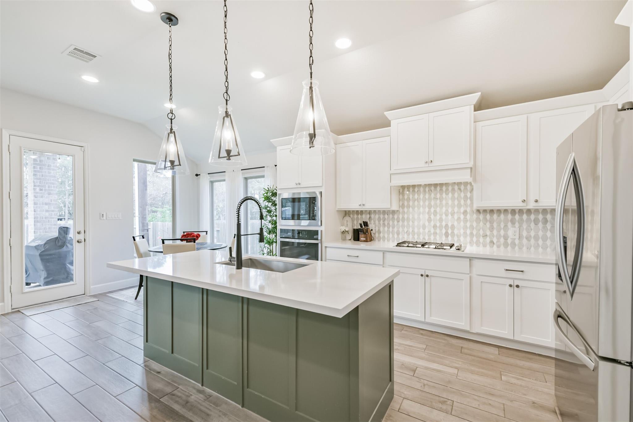 1320 Rio Hollow Lane