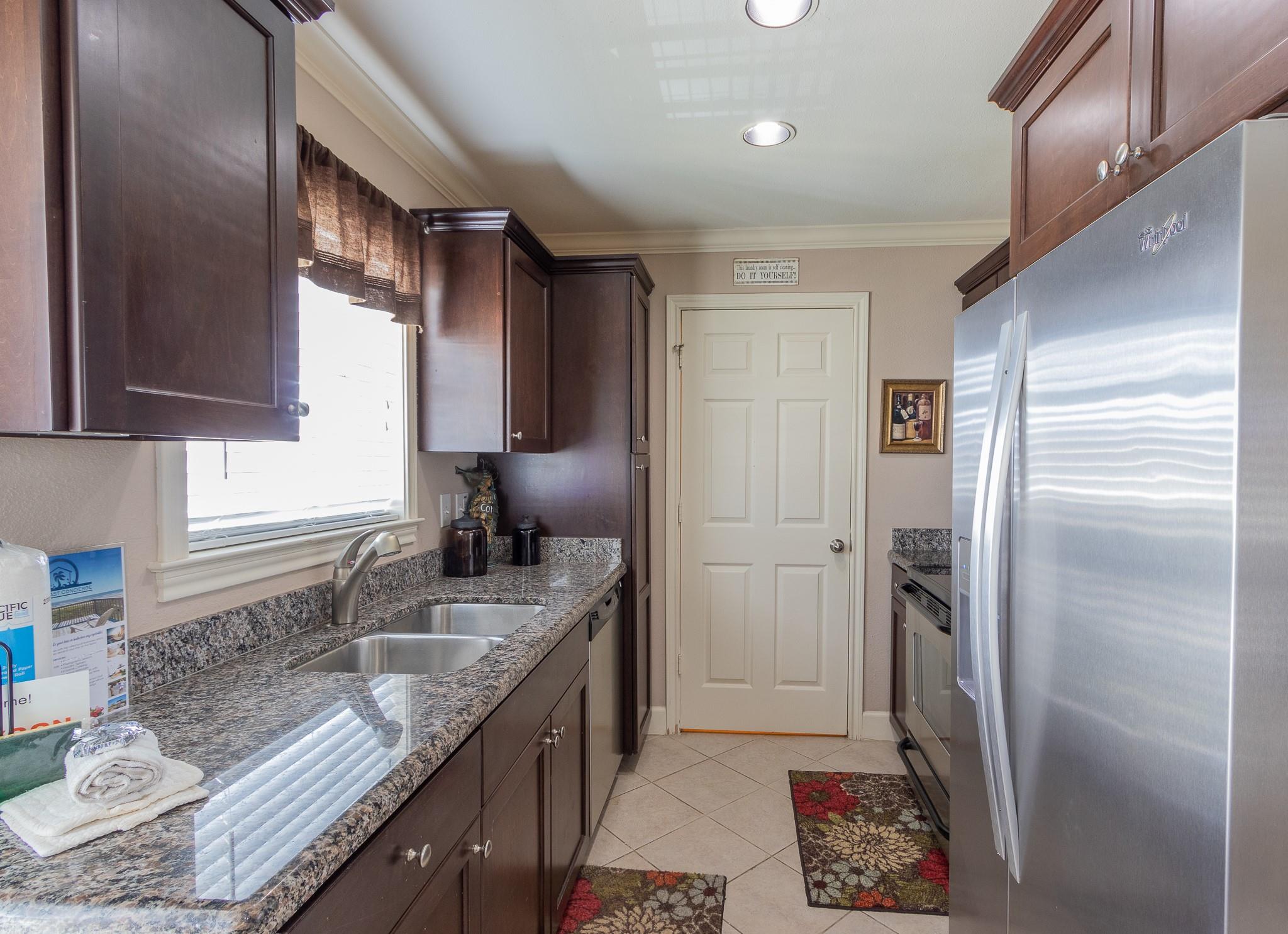 7000 Seawall Boulevard # 833