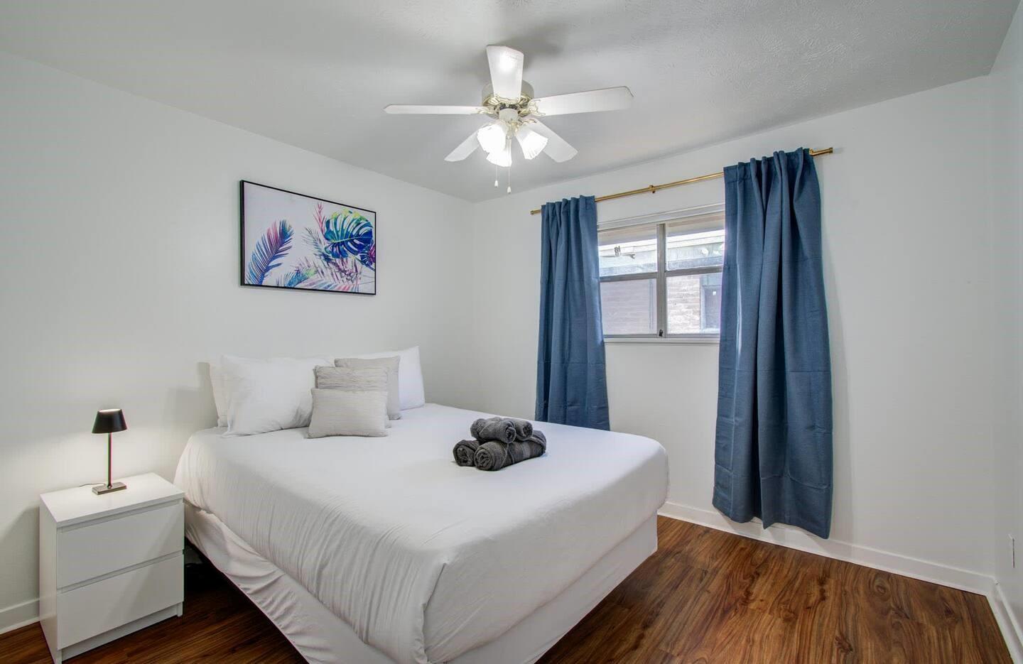 5542 Holly Street # 209