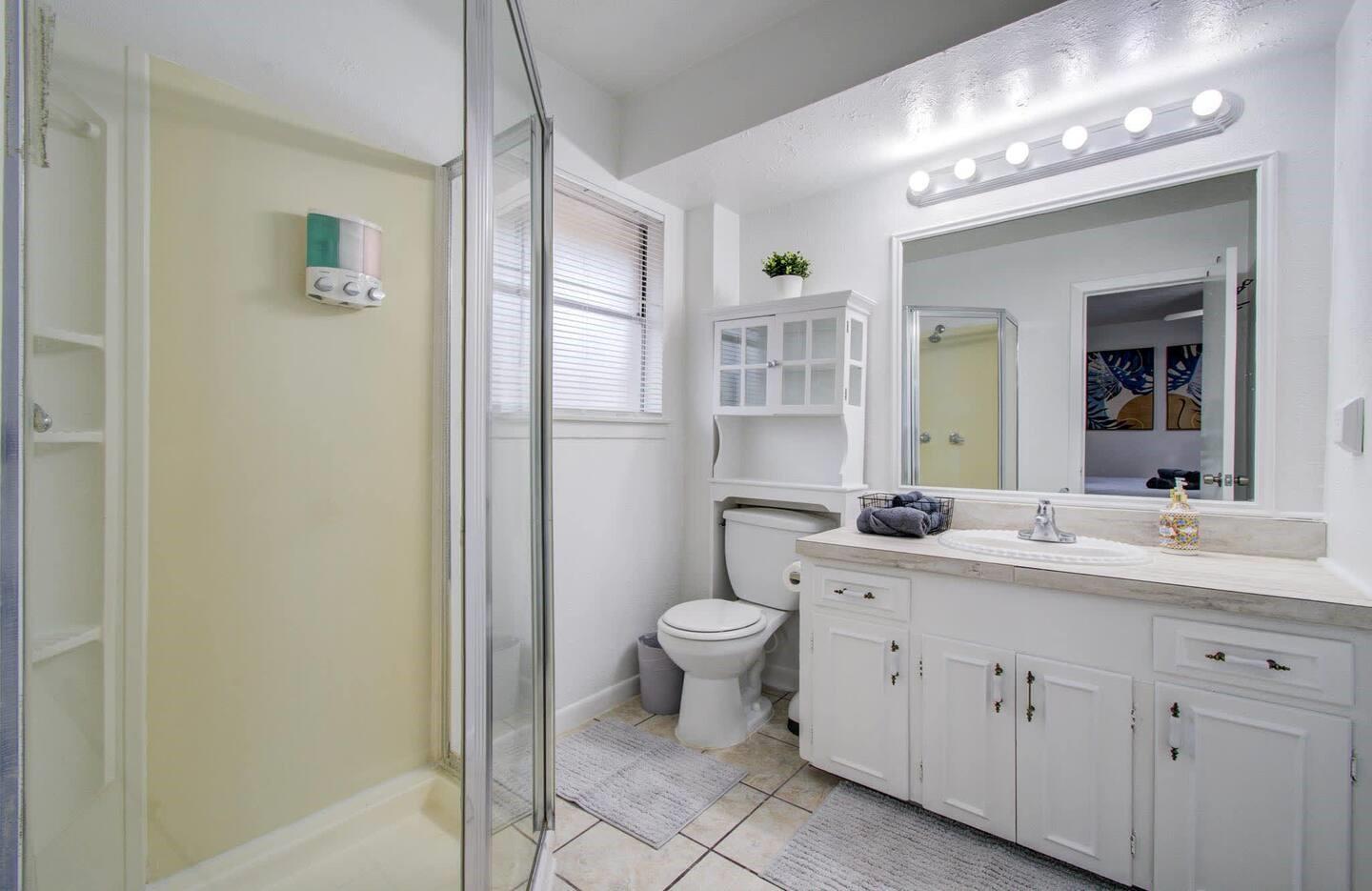 5542 Holly Street # 209