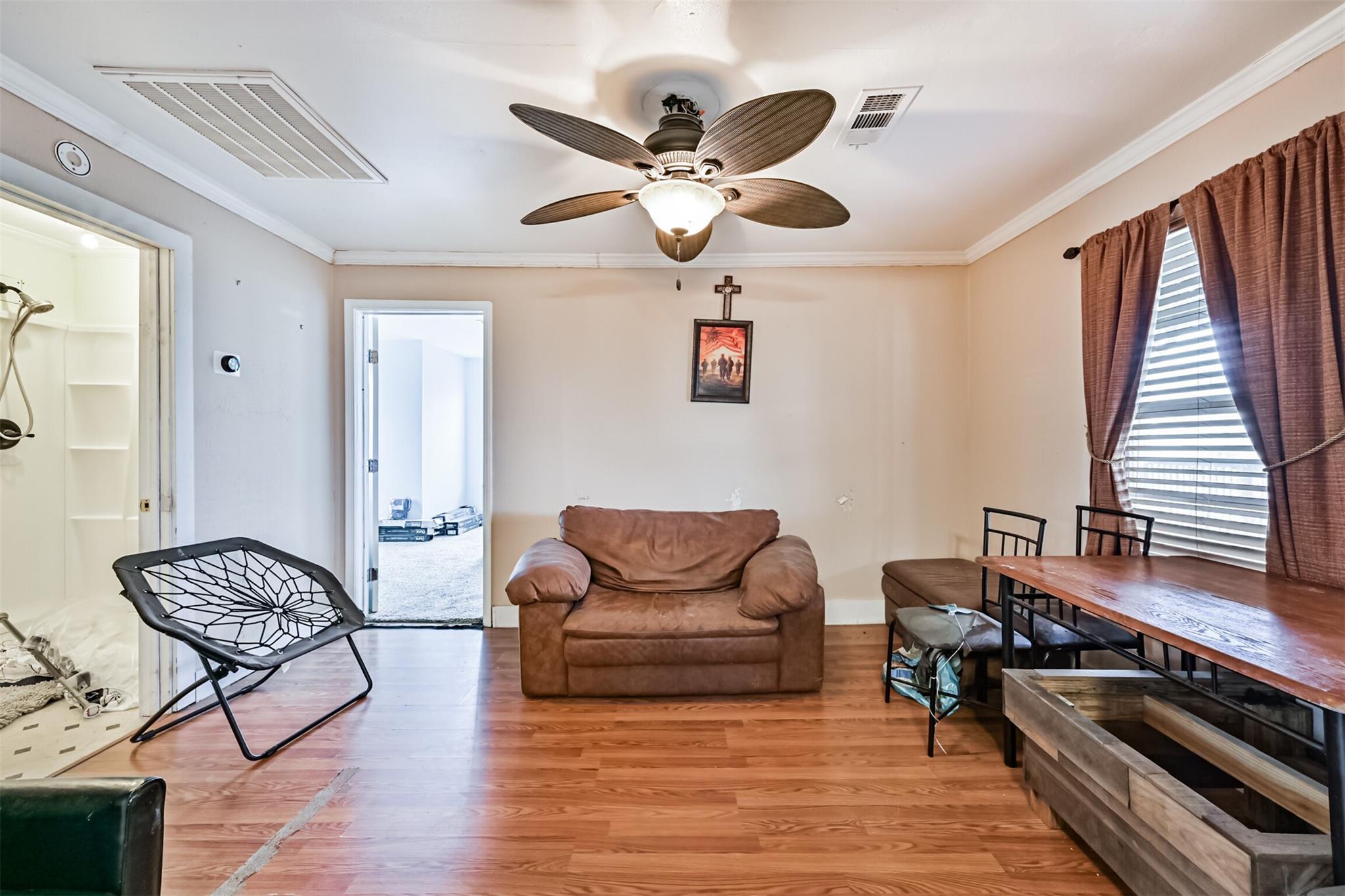 5 Highland Drive