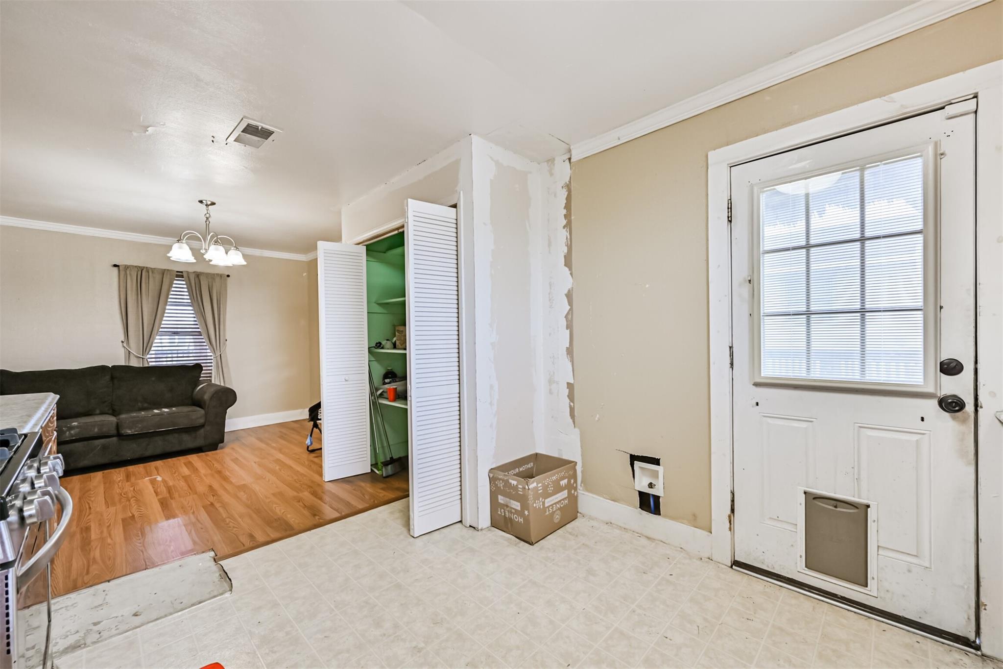 5 Highland Drive