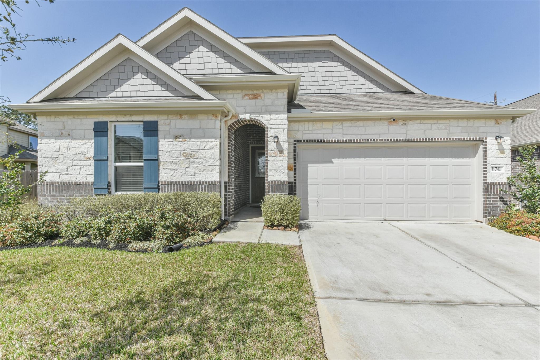8741 Lookout Peak Lane