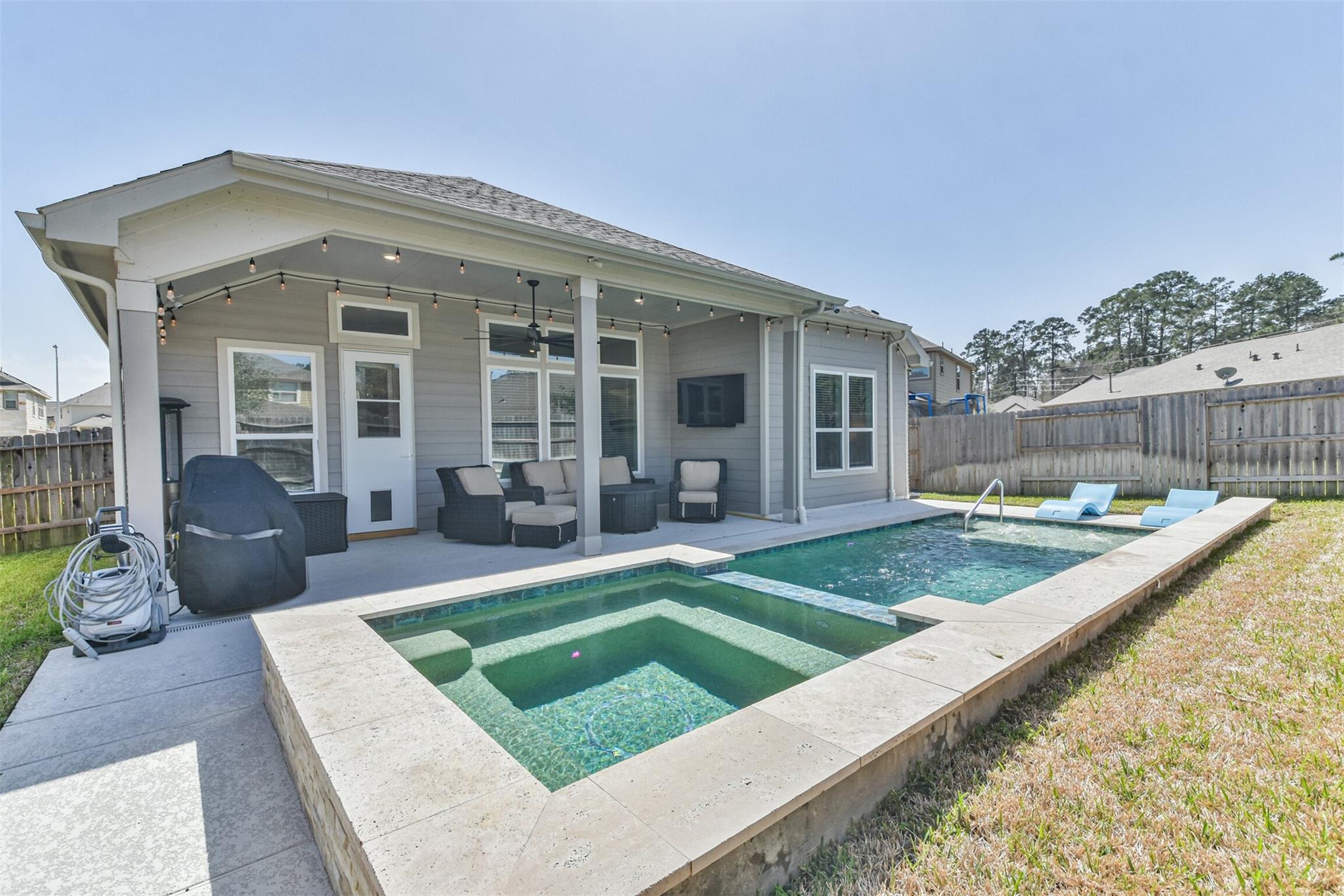 8741 Lookout Peak Lane