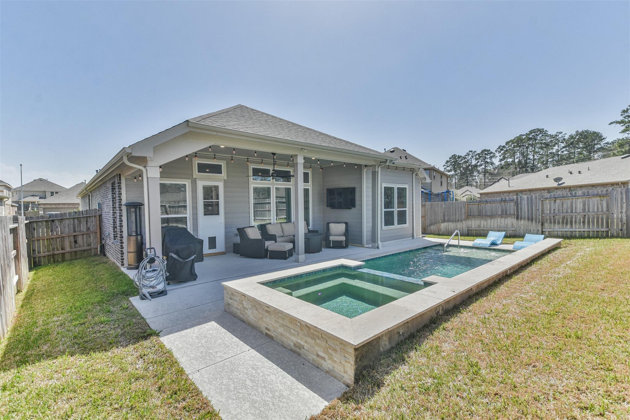 8741 Lookout Peak Lane