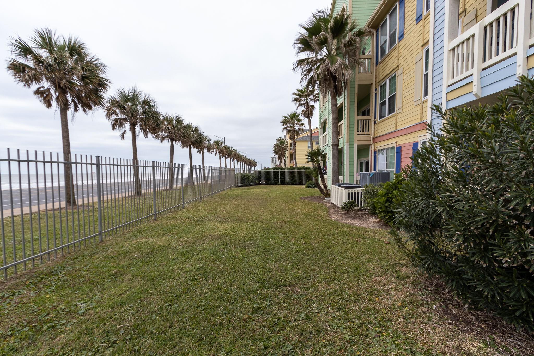 7000 Seawall Boulevard # 613