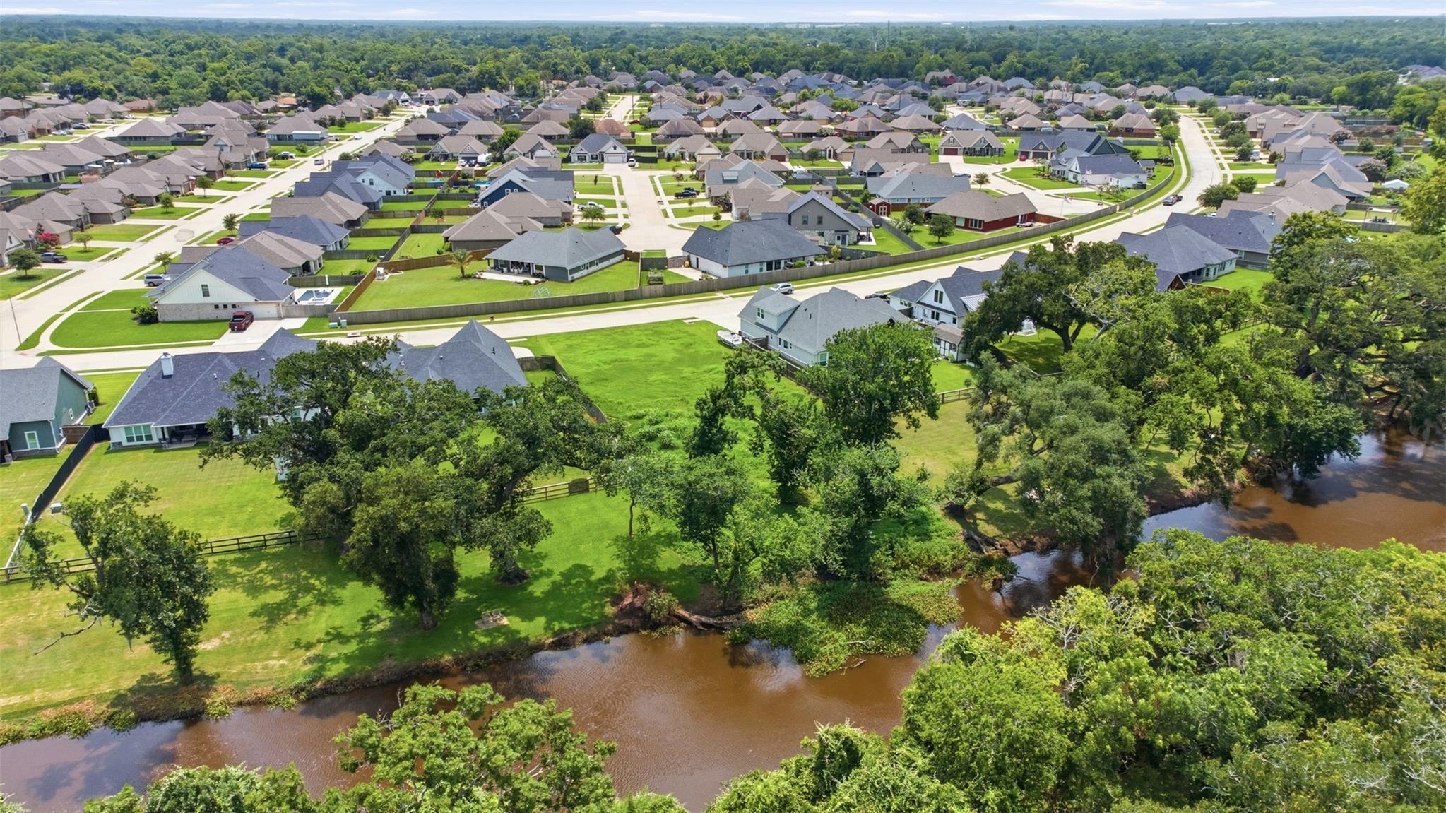208 Creekside Lane