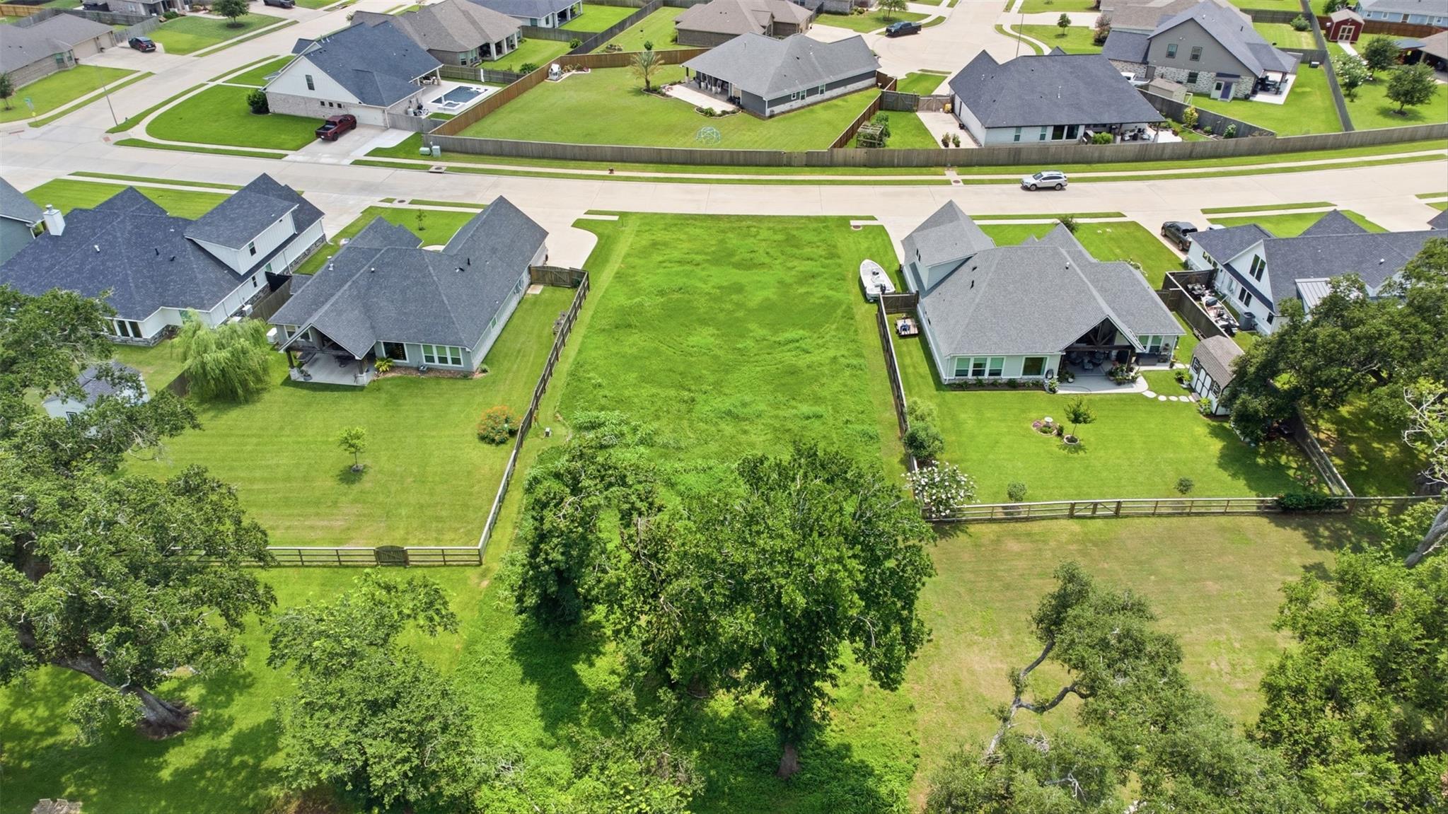 208 Creekside Lane