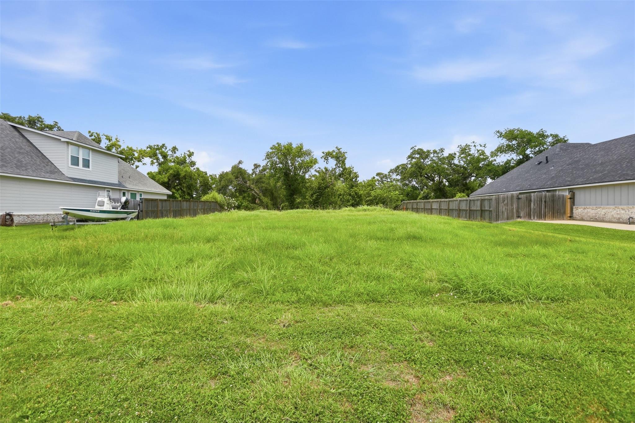 208 Creekside Lane