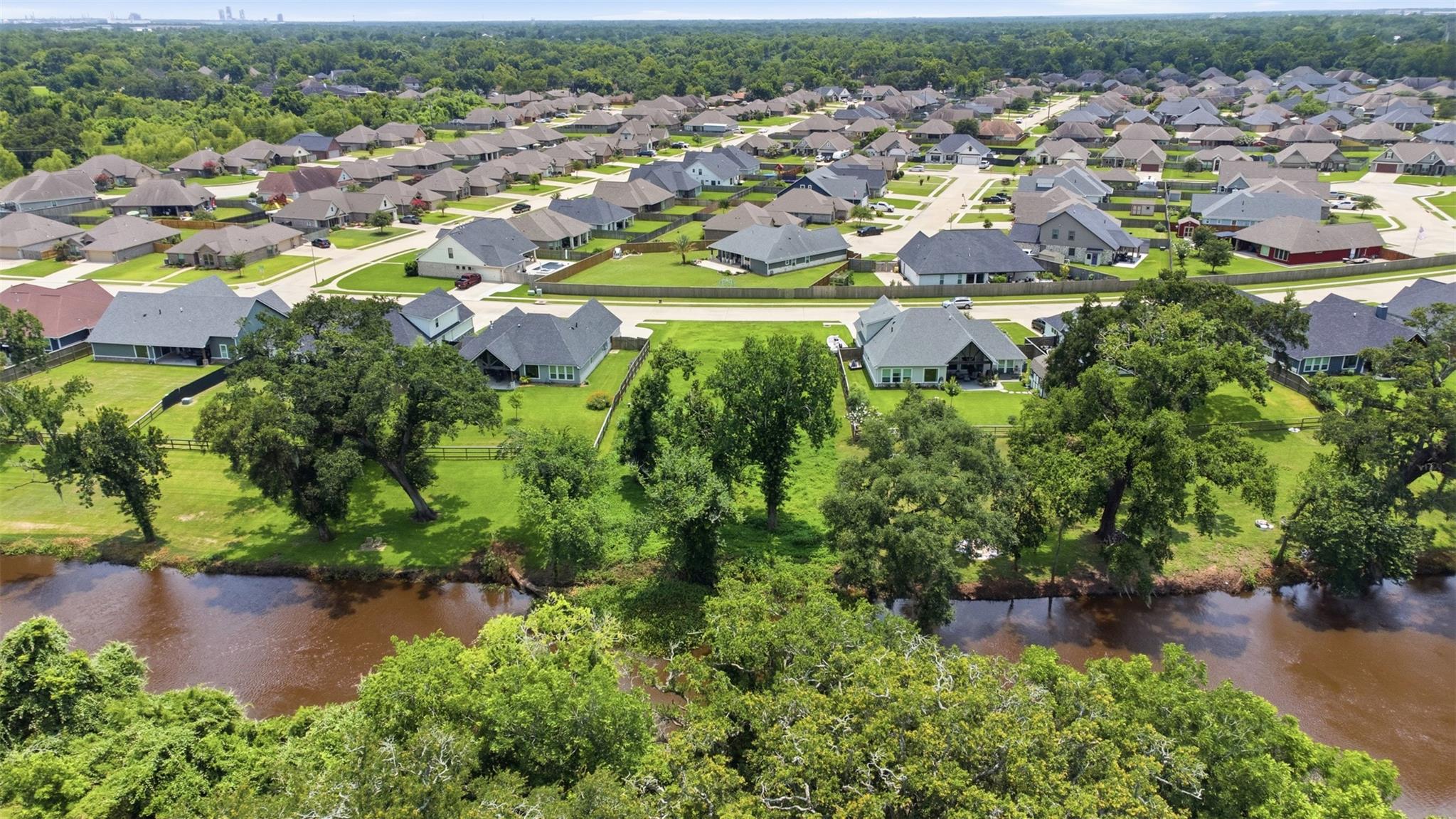 208 Creekside Lane