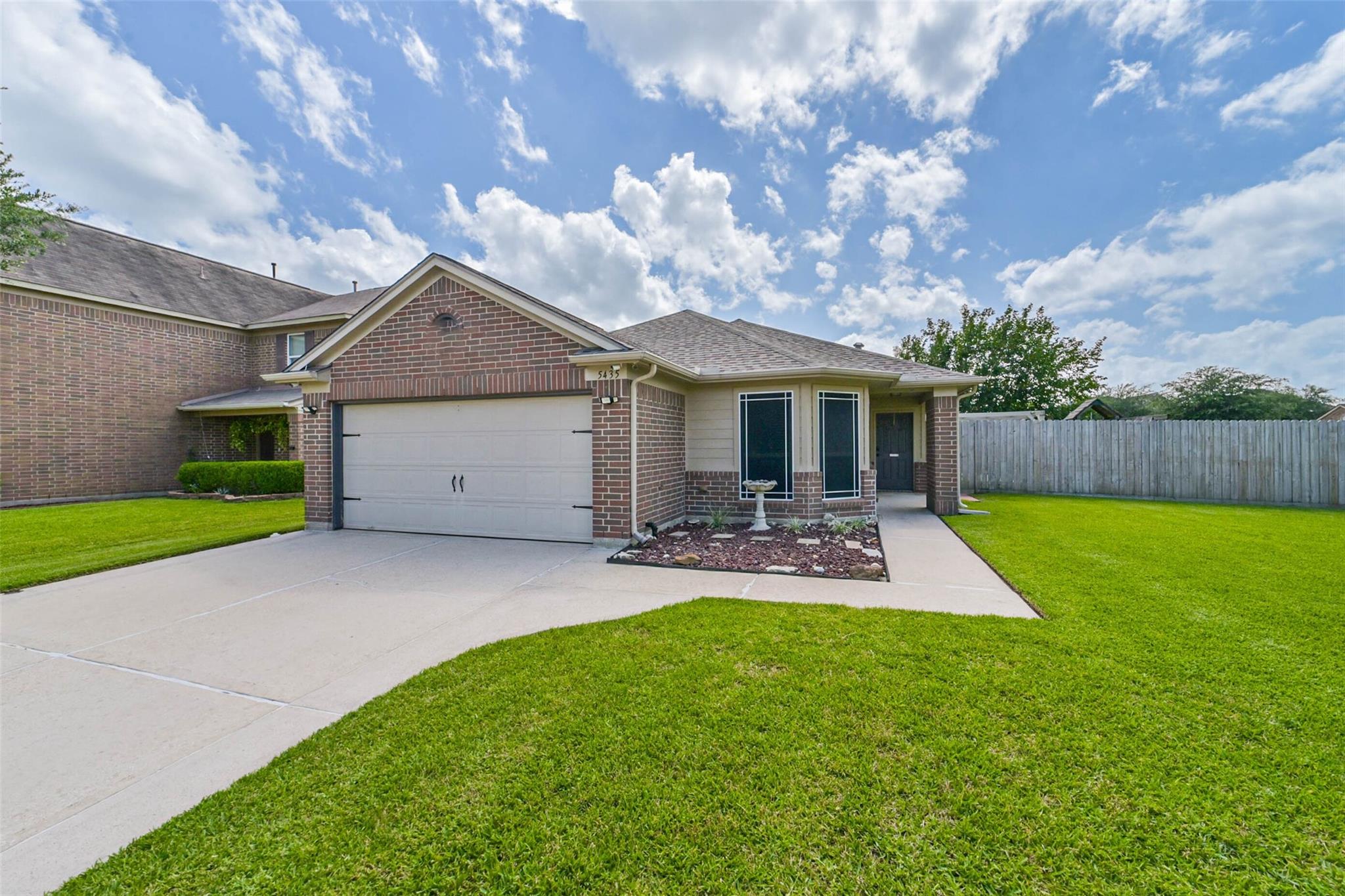 5435 Ginseng Drive