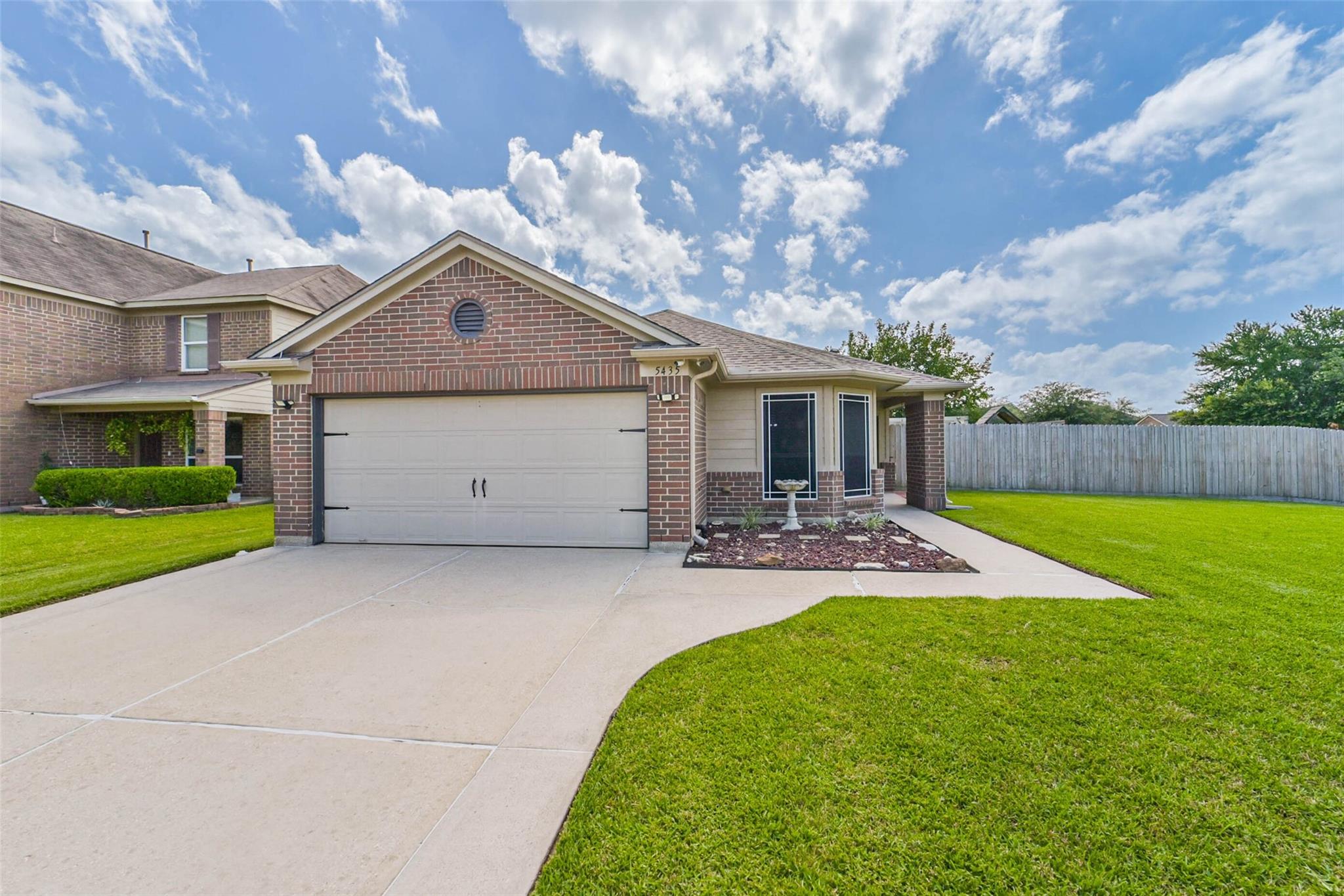 5435 Ginseng Drive