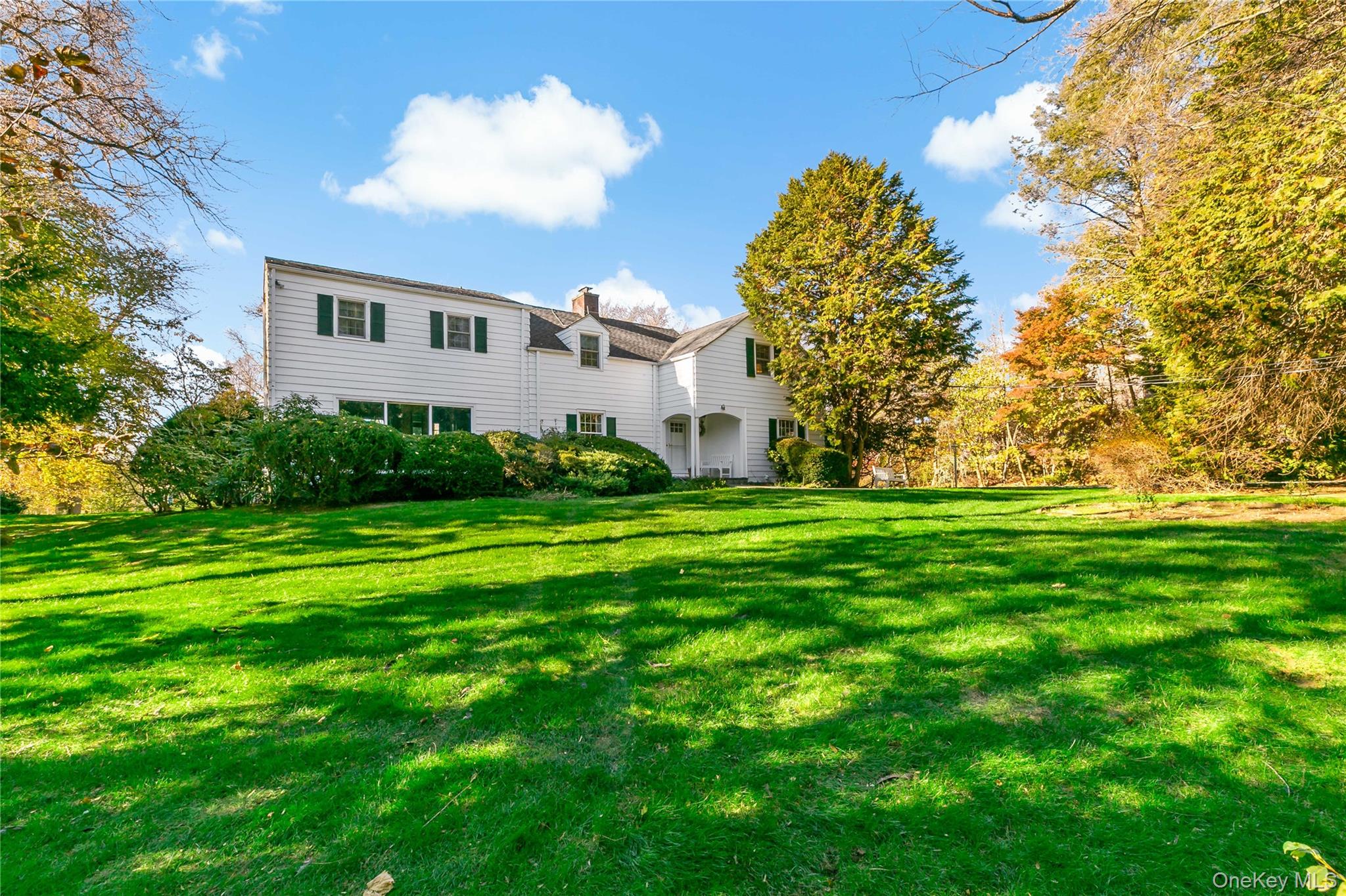 1050 Knollwood Road