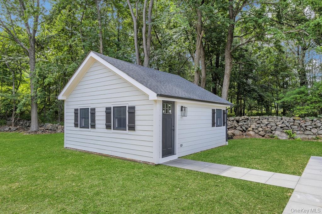 676 Hardscrabble Road