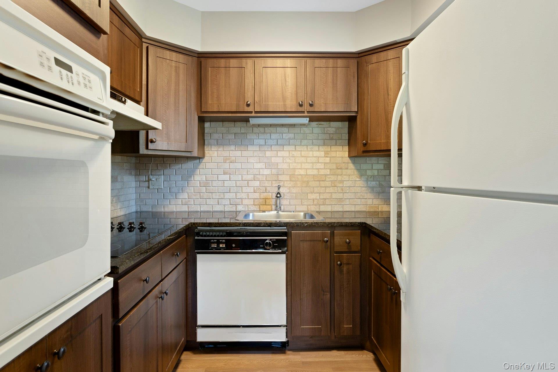 34 B Warwick Place Unit: B