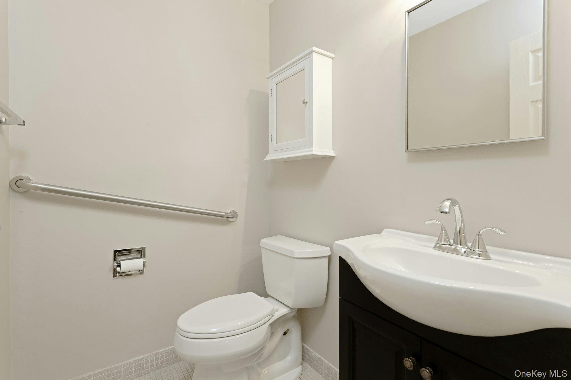 34 B Warwick Place Unit: B