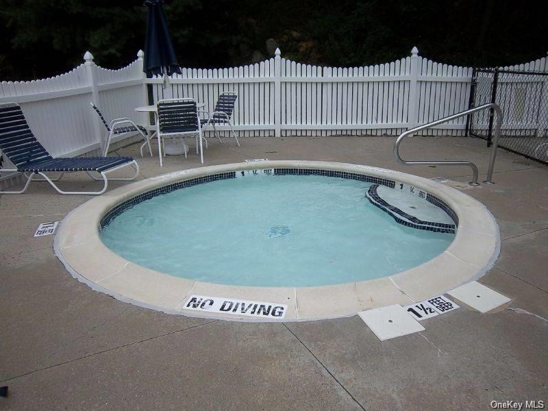 402 Watch Hill Drive Unit: 402
