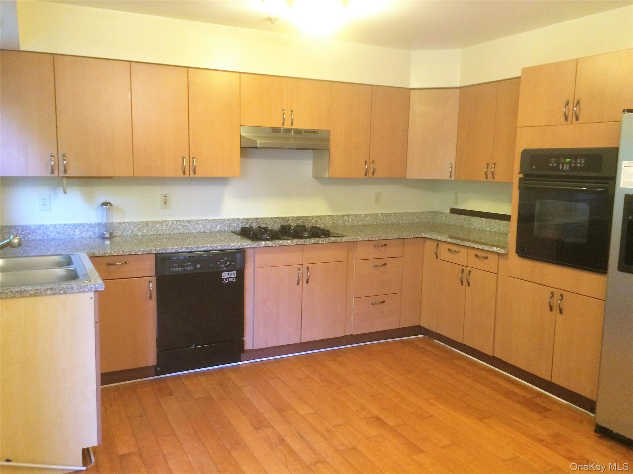 402 Watch Hill Drive Unit: 402