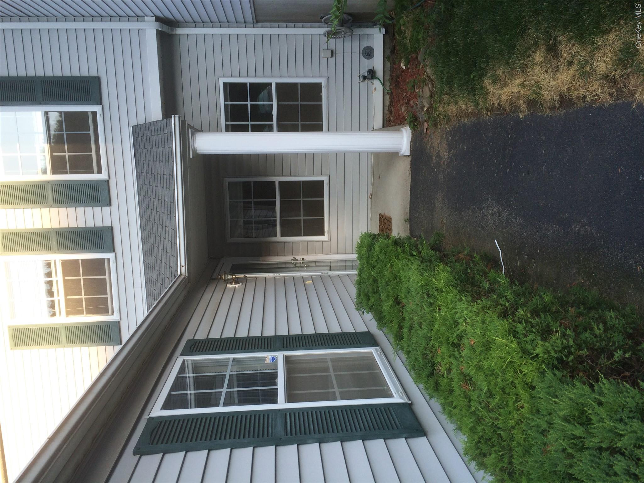 402 Watch Hill Drive Unit: 402