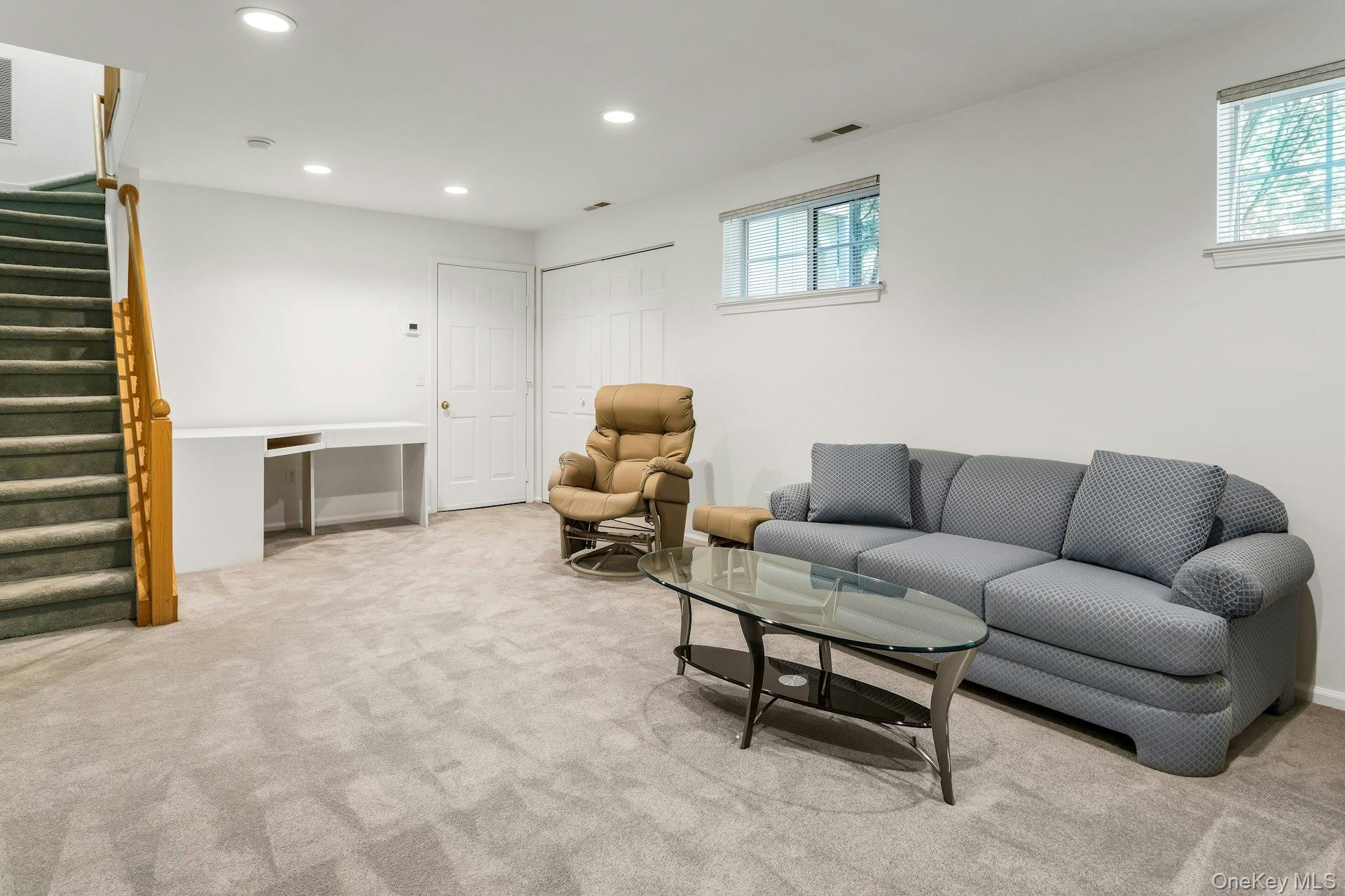 19 Pondview Lane Unit: 19