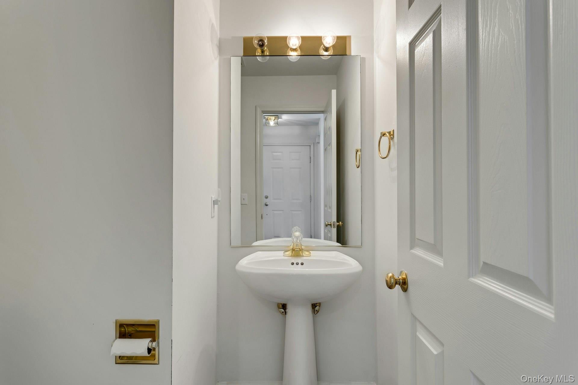 19 Pondview Lane Unit: 19