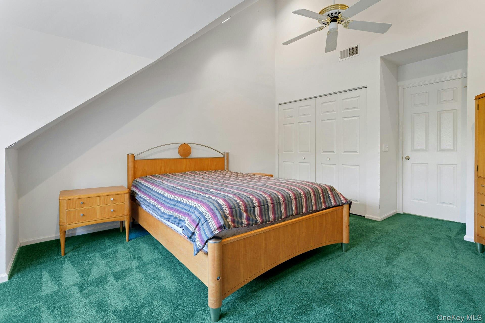 19 Pondview Lane Unit: 19