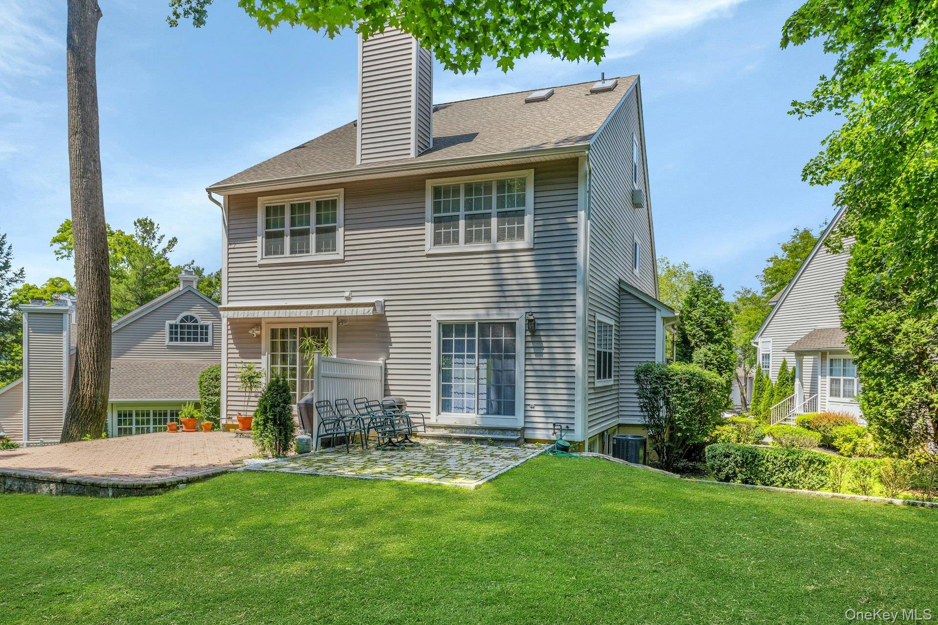 19 Pondview Lane Unit: 19