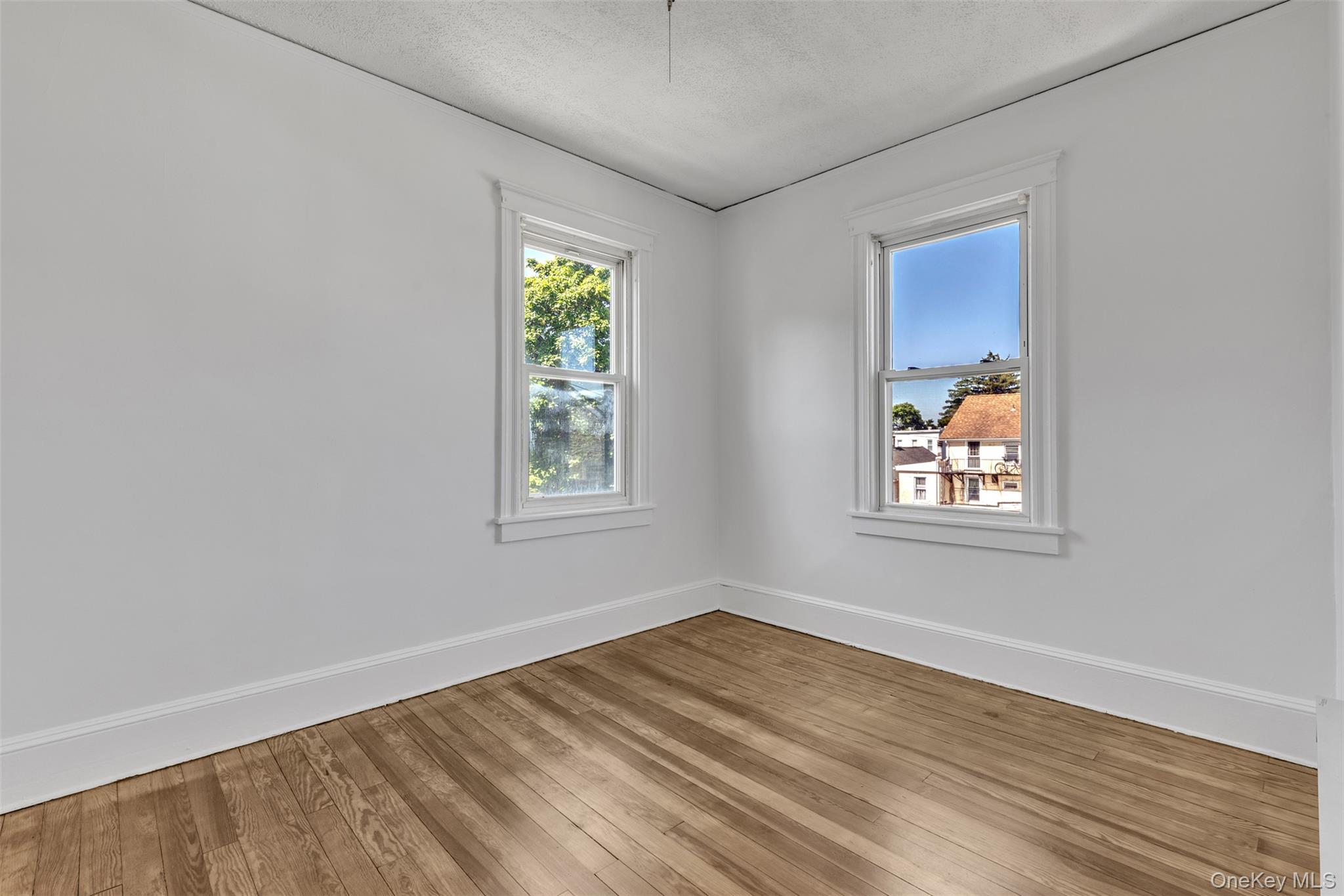 28 W Elizabeth Street Unit: 2